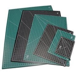 US Art Supply 36" x 48" GREEN/BLACK Professional Self Healing 5-Ply Double Sided Durable Non-Slip PVC Cutting Mat Great for Scrapbooking, Quilting, Sewing and all Arts & Crafts Projects (Choose Green/Black or Pink/Blue Below)