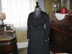 Black Female Dress Form Size 6-8 Medium 34" 26" 35"