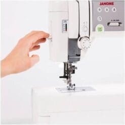 Janome Memory Craft 6700 Sewing Machine 3
