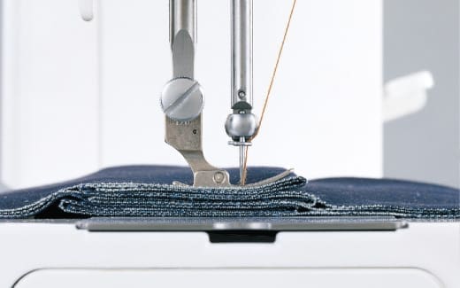 Juki Tl 2010Qce Semi Professional Sewing Machine 6